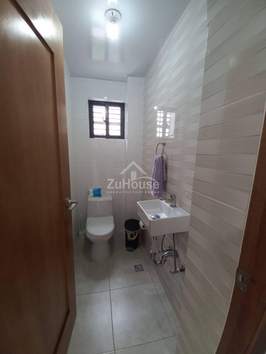 Apartamento En Venta Con Cuarto De Servicio Y Patio En Torre Próximo Al Homs Wpa64