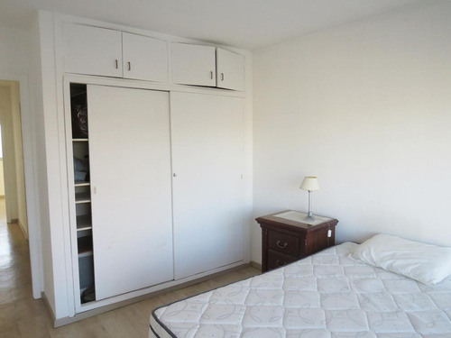 Imagen 4 de 12 de Venta Apartamento Dos Dormitorios Dos Baños Ciudad Vieja
