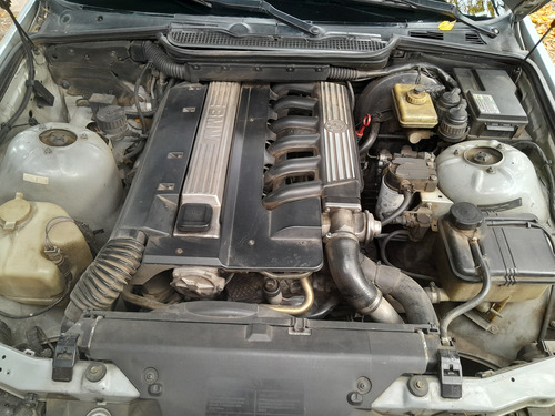 BMW Serie 3 325 TDS