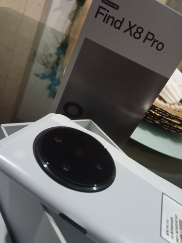 Oppo Find X 8 Pro 1 Tera ,16 Ram ,libre . Negro