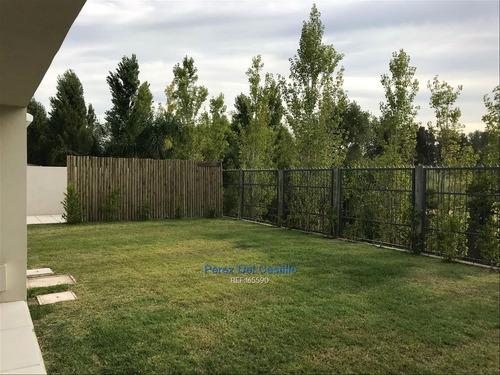 Imagen 10 de 11 de Casa Venta Barrio Parques 3 Dormitorios Servicio Cw165590