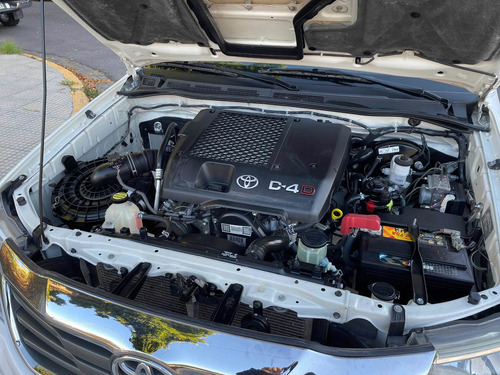 Toyota Hilux 2.5 Cd Dx Pack 120cv 4x2 - H3 2015