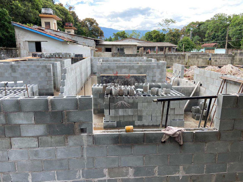 Imagem 3 de 18 de Aproveite: Casa Em Construção. Com 02 Dormitórios, 02 Vagas, - V668
