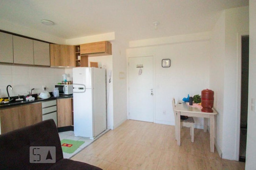 Imagem 2 de 15 de Apartamento Para Aluguel - Vila Carmosina, 2 Quartos, 46 - 893565452