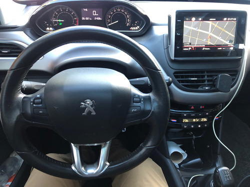 Peugeot 208 1.6 Feline