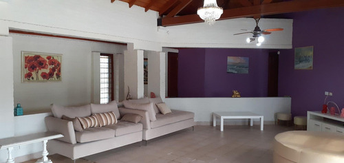 Bajo Su Valor!!! Importante Chalet - 6 Has. - Laguna De Los Padres - Toma Permutas