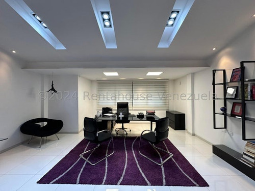 Edificio Remodelado En Venta Calle Boyaca Zona Centro Maracay Moderno Con Ascensor Planta Electrica Negociable Kg:25-1091