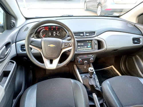 Imagen 9 de 15 de Chevrolet Onix Lt 2018 Pocos Km Con Cam Y Llantas Hmc