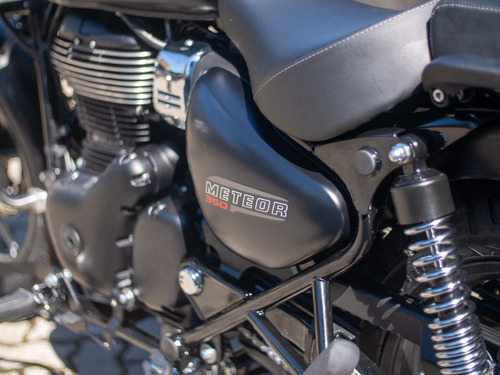 Imagen 10 de 25 de Royal Enfield Meteor 350 Stellar Black Financia Ya