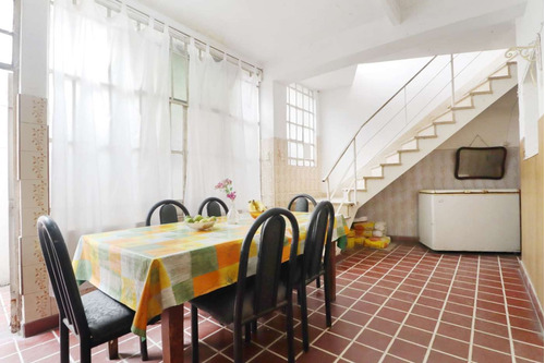 Imagen 7 de 30 de Venta Amplio Ph Ubicada En Villa Del Parque 4 Amb.