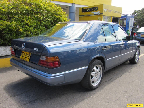 Imagen 5 de 25 de Mercedes Benz 220 E 2.2 W124