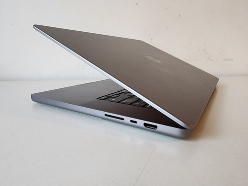 Imagen 7 de 10 de Apple Macbook Pro 16 Chip M1 Pro 10 Nucleos 164 Ciclos