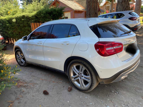 Mercedes-benz Clase Gla 1.6 Gla200 At Urban 156cv 2016