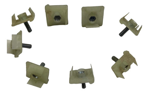 Juego Clips Grilla Frente Renault 4s-4 L Aluminio (cant 8)