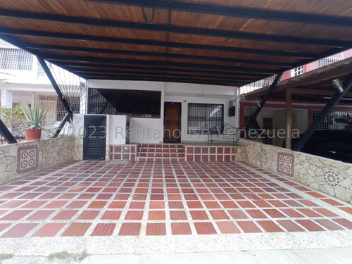 Renta House Lara Vende Hermosa Y  Amplia Casa Zona Este Barquisimeto / #ev;