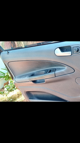 Volkswagen Gol 2011 1.0 Trend Total Flex 5p