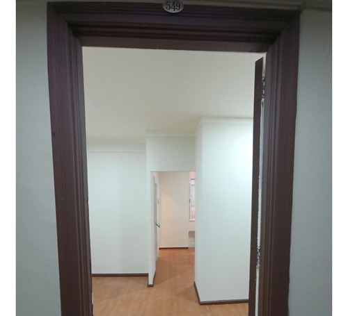 Oficina Paseo Matias Cousiño De 24 M2 Se Vende