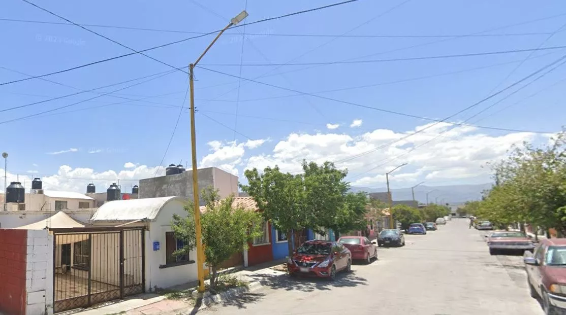 (remate Bancario ) Hermosa Casa Ubicada En La Calle Artemisa , Ciudad De Las Torres Segunda Seccion , Saltillo - Dbao