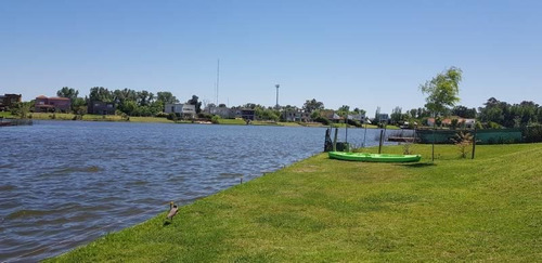 Imagen 21 de 30 de Bajo De Precio! Casa Al Lago En Venta En San Benito - Villa Nueva