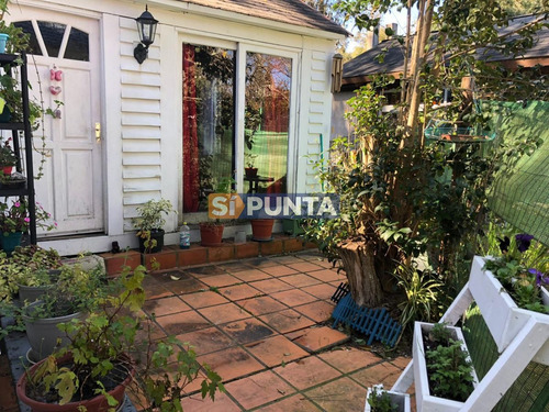 Imagen 21 de 25 de Casa En Jardines De Cordoba - Punta Del Este