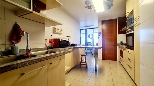 Imagen 9 de 17 de Departamento En Venta De 3 Dorm. En Providencia