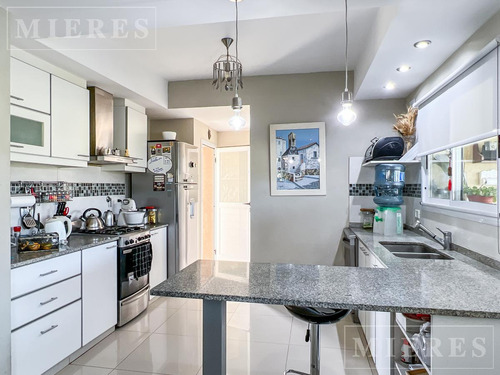 Casa En Venta Sobre Lote Interno En San Sebastián Área 12