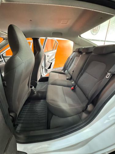 Chevrolet Onix plus 1.0 Lt 4p