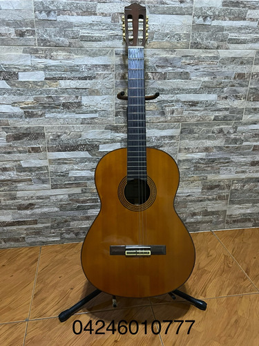 Guitarra Acústica Yamaha Modelo Cg 130 A