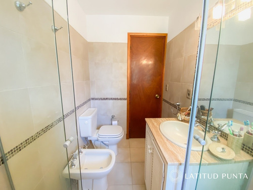 Casa En Cantegril- Ref: 1335