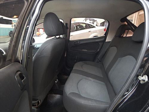 Imagem 5 de 10 de Peugeot 207 1.4 Xr 8v Flex 4p Manual 2012