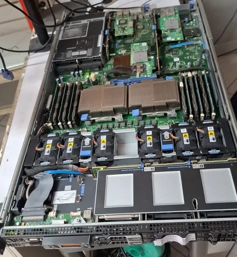 Servidor Dell Poweredge R610 Ram 72b Hd2 D 600gb 24 Nucleos (Usado)