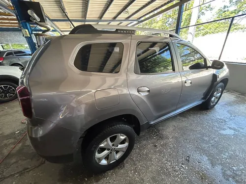 Renault Duster 1.3 Intense Cvt