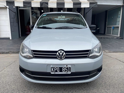 Imagen 2 de 11 de Volkswagen Suran 2011 1.6 Comfortline 101cv 11a