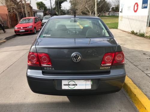 Imagen 4 de 16 de Volkswagen Bora 2.0 Trendline Mt / Nafta / 2009