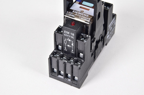 Relé Enchufable 24 V Dc Módulo Led Siemens Lzs:pt5a5l24