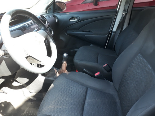 Toyota Etios 1.5 Sedan Xls 2014