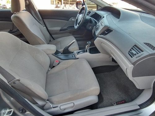 Honda Civic 1.8 LXS 16V FLEX 4P AUTOMÁTICO