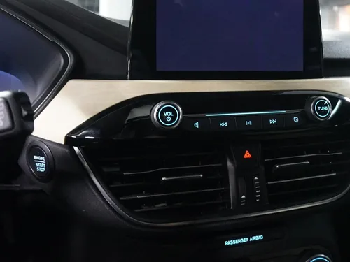 Ford New Escape Titanium 2.5 Hev Automatica 4x2 Hibrida