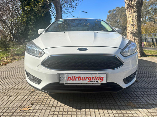 Ford Focus III 1.6 Sedan S