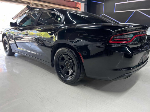 Dodge Charger Police V8 At