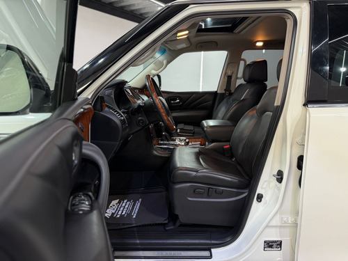 Infiniti QX80 5.6l Perfection 8 Pasajeros At