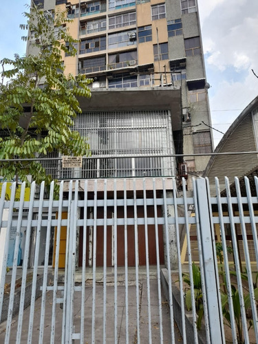 Imagen 6 de 7 de Yb 04149448811 Vende Local En La Av Andres Bello,caracas