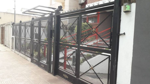 Imagen 5 de 5 de Departamento De 2 Ambientes En Semipiso En Venta - Moron Norte