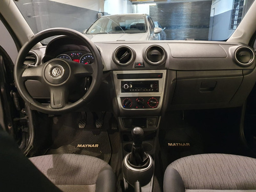 Volkswagen Voyage 1.6 Comfortline Plus 101cv