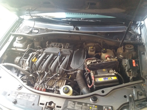 Imagen 9 de 15 de Renault Duster 1.6 4x2 Confort 110cv 2013