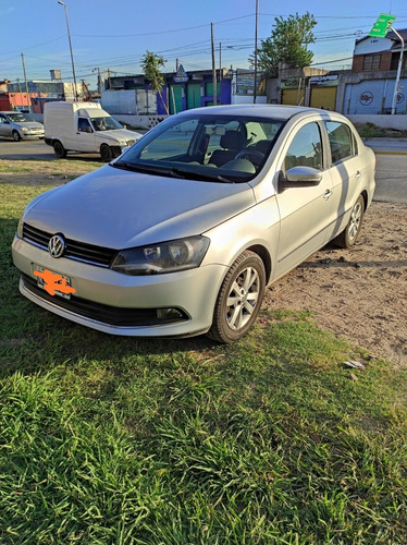 Volkswagen Voyage 1.6 Highline 101cv 2014