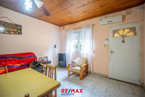 Imagen 2 de 30 de Venta Casa 5 Ambientes Villa Elena