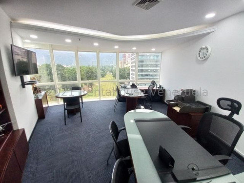 Imagen 2 de 15 de Oficina En Venta El Rosal 22-8136 Yg 0412-020-63-93