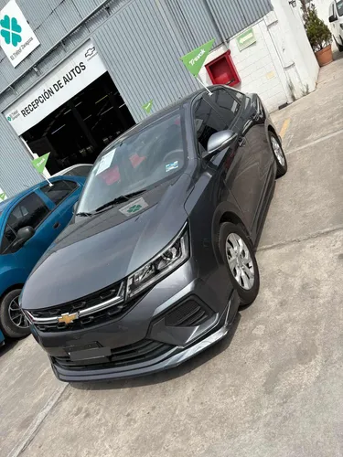Chevrolet Aveo 1.5 Lt Mt sedan con kit deportivo