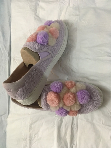 Zapatos Slipon Marca Ugg Nuevos Talla 7.5 38 Cuero De Oveja